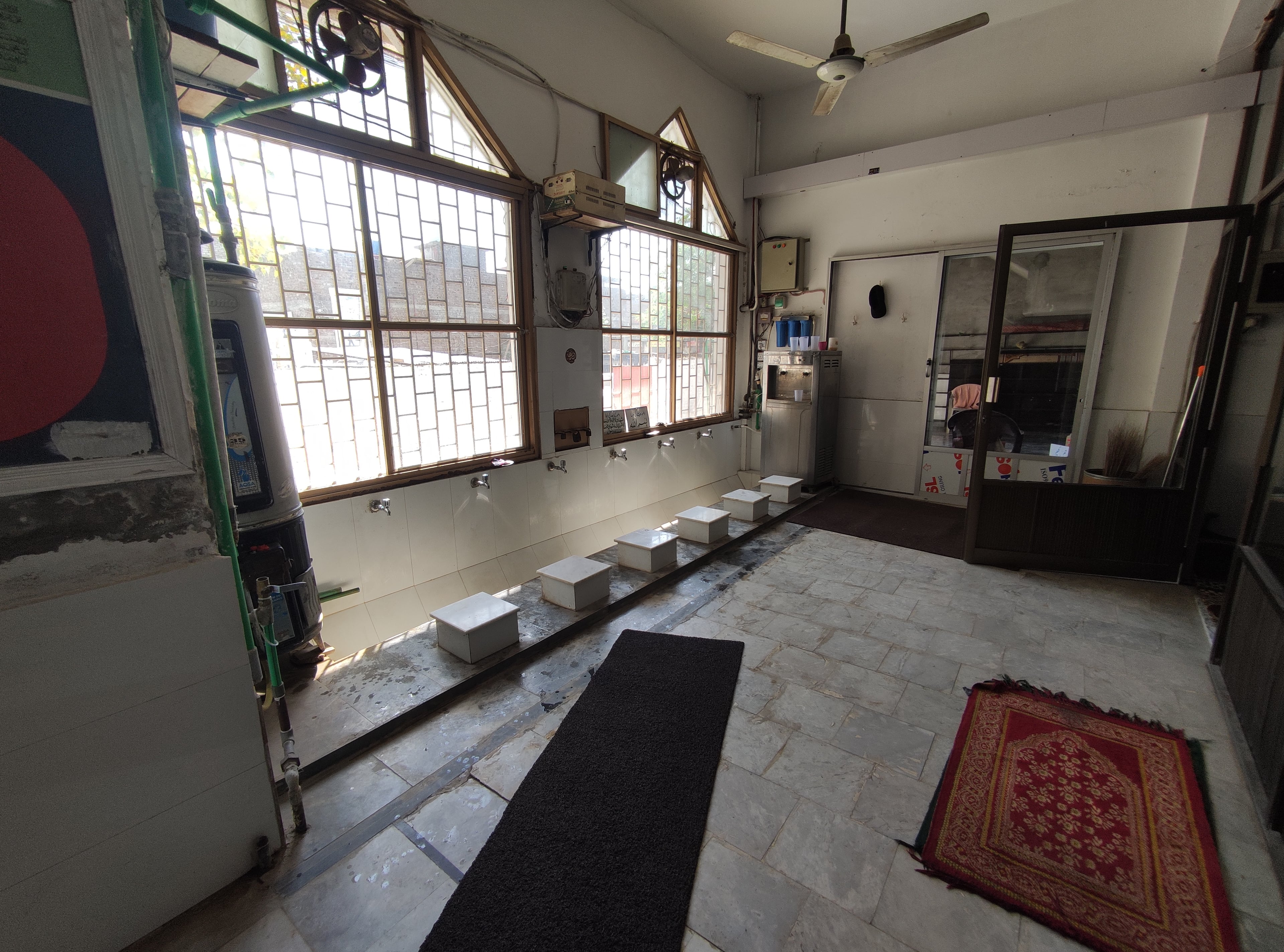 Men’s Wudu Area